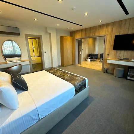 Mateo Provincia di Istanbul