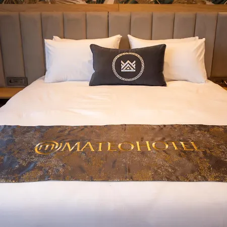 Mateo Istanbul