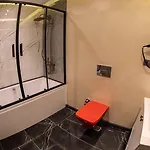 Hotel Mateo *